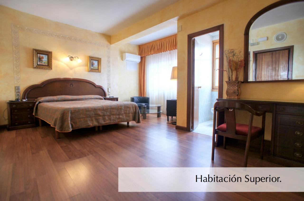 Hotel Montermoso Аранда-де-Дуэро Экстерьер фото